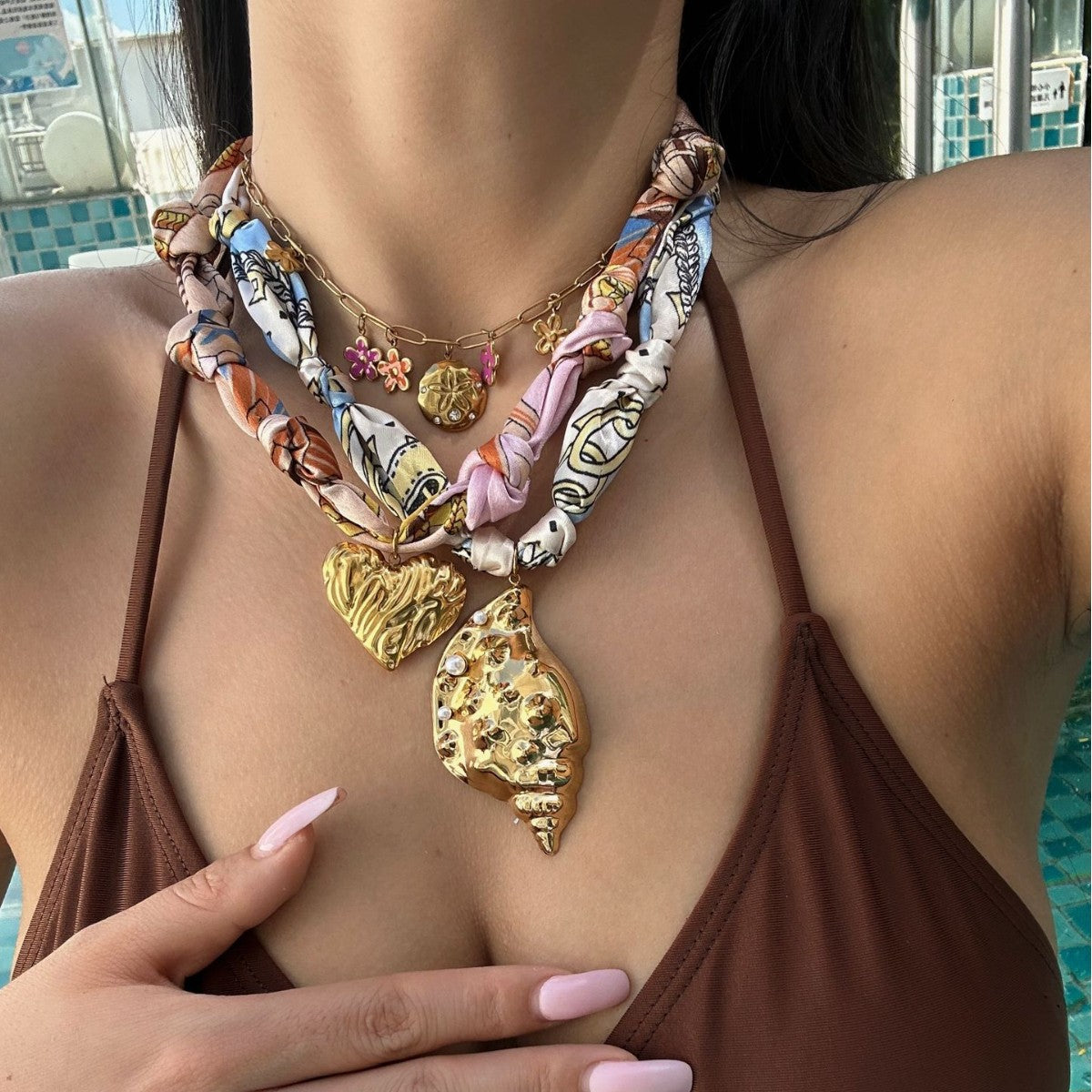 Casual 18K Gold Plated Geometric Animal Stainless Steel Pendant Necklace with Conch Element