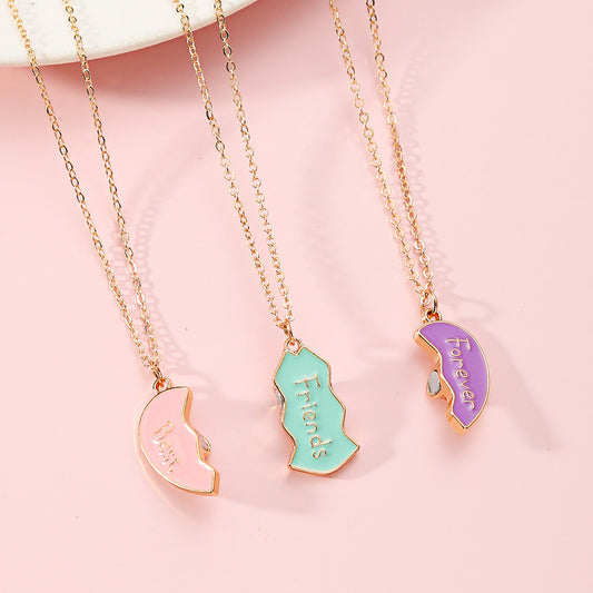 Sweet Heart-Shaped Alloy Necklace with Enamel Finish for Kids, Cartoon Friendship Pendant Jewelry for Parties and Holidays