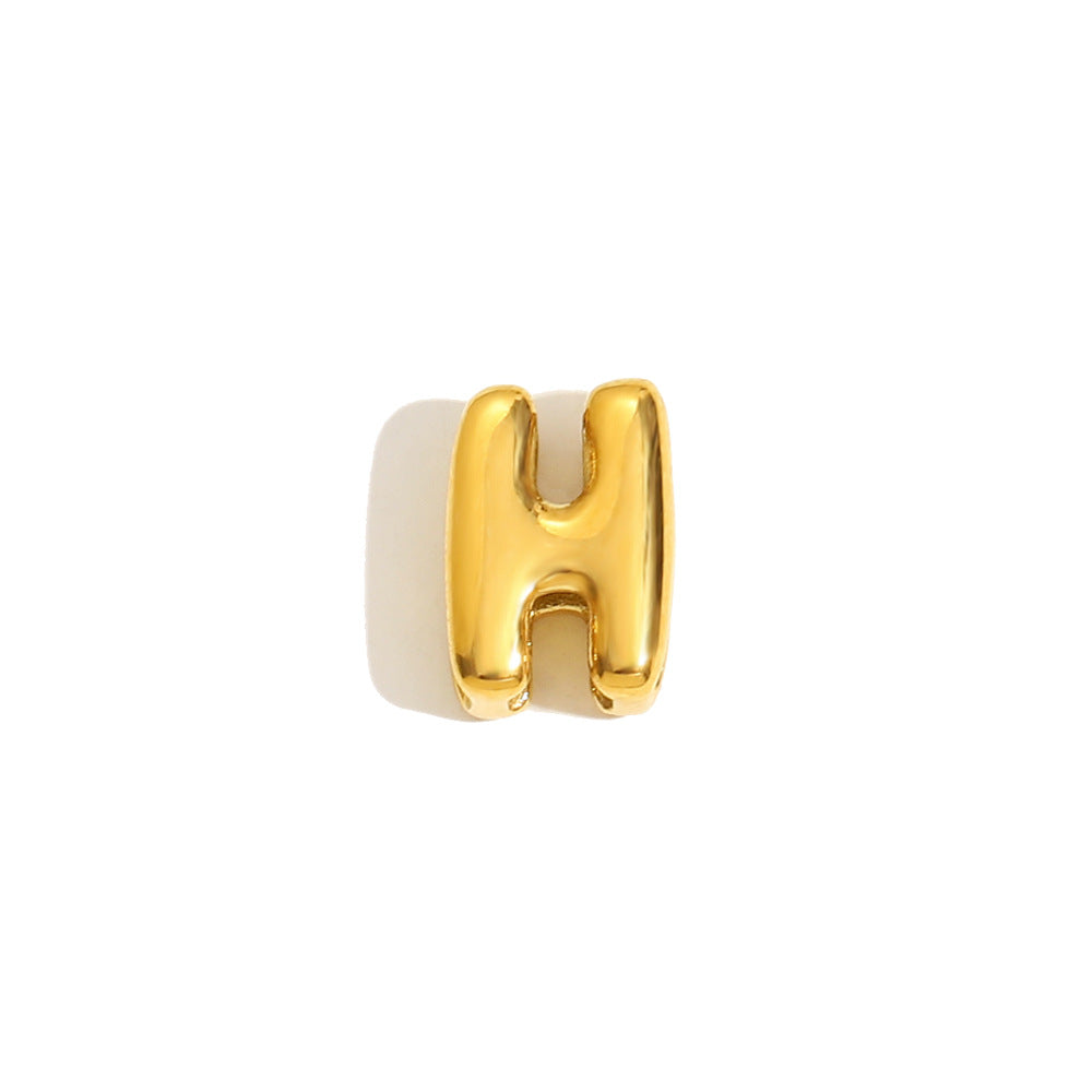 Collana Minimalista con Ciondolo a Lettera da Donna in Acciaio Inox con Placcatura in Oro 18K Design Cavo