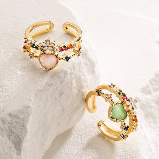Anillo de Cobre con Forma de Corazón Minimalista y Elegante, Bañado en Oro con Circonitas Microengastadas para Mujer