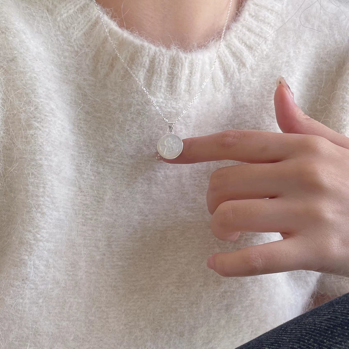 Minimalist Geometric Angel Baby Shell Necklace in 925 Sterling Silver Short Choker