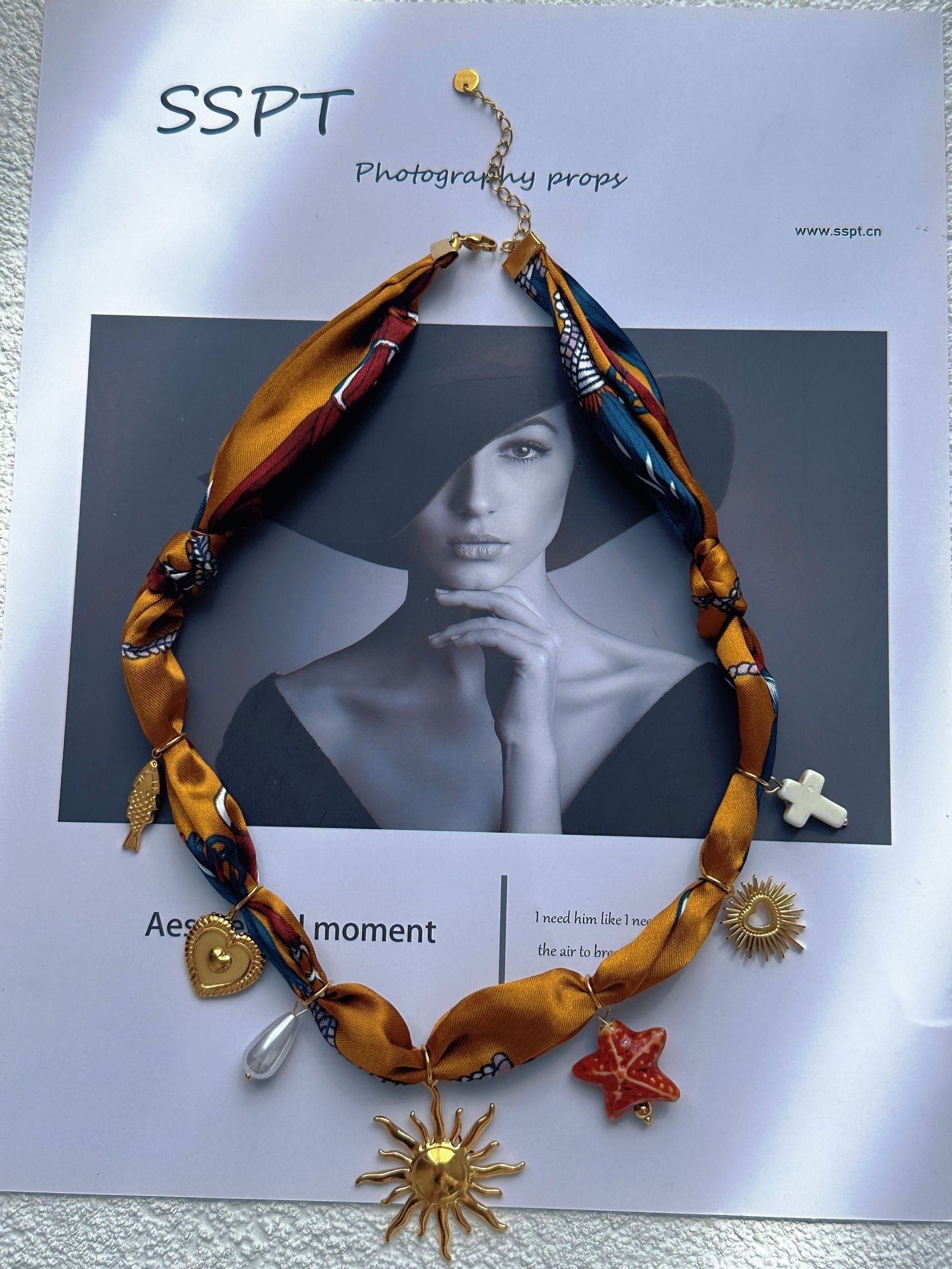 Casual Stainless Steel Ceramic Flower Pendant Necklace Plated Multi-layer Chain for Women
