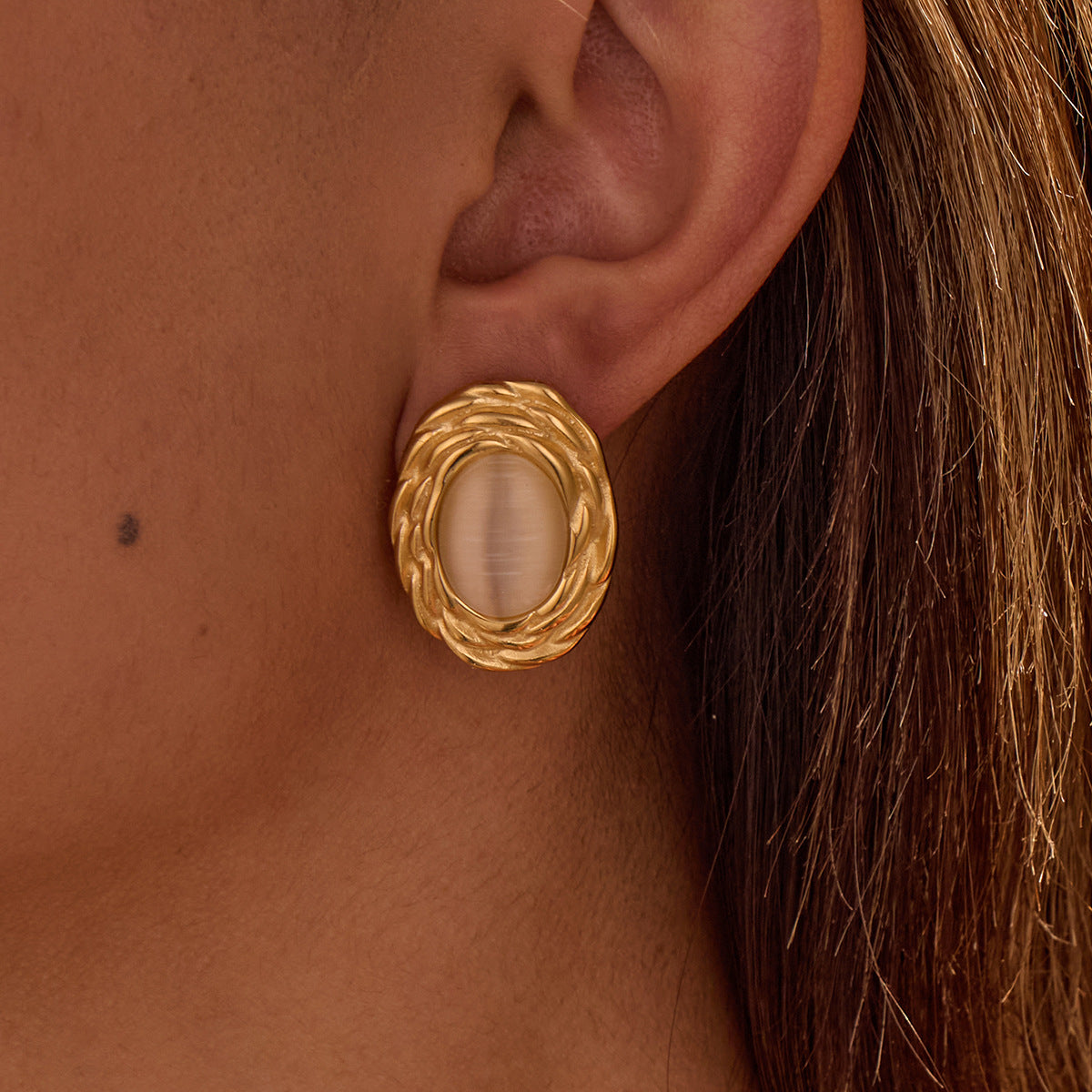 Pendientes de Ojo de Gato Geométricos de Estilo Vintage en Acero Inoxidable con Baño de Oro de 18K para Mujer