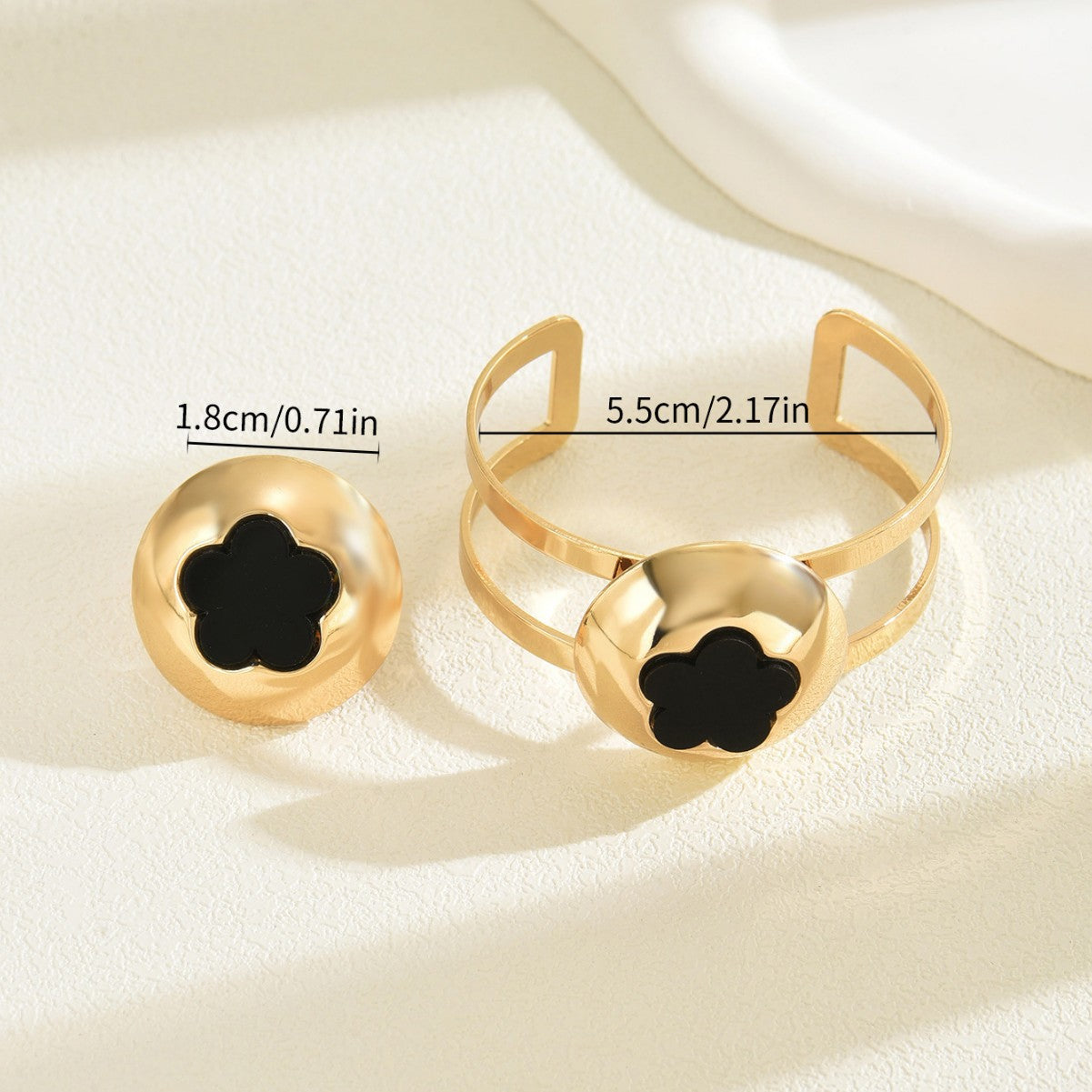 Set anello e bracciale in lega in stile floreale minimalista con intarsio a fiore di prugno da donna