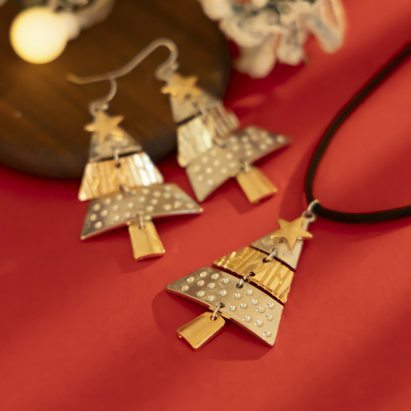 Christmas Star Pendant Necklace for Women with Geometric Shape Alloy Chain and Tassel Detail