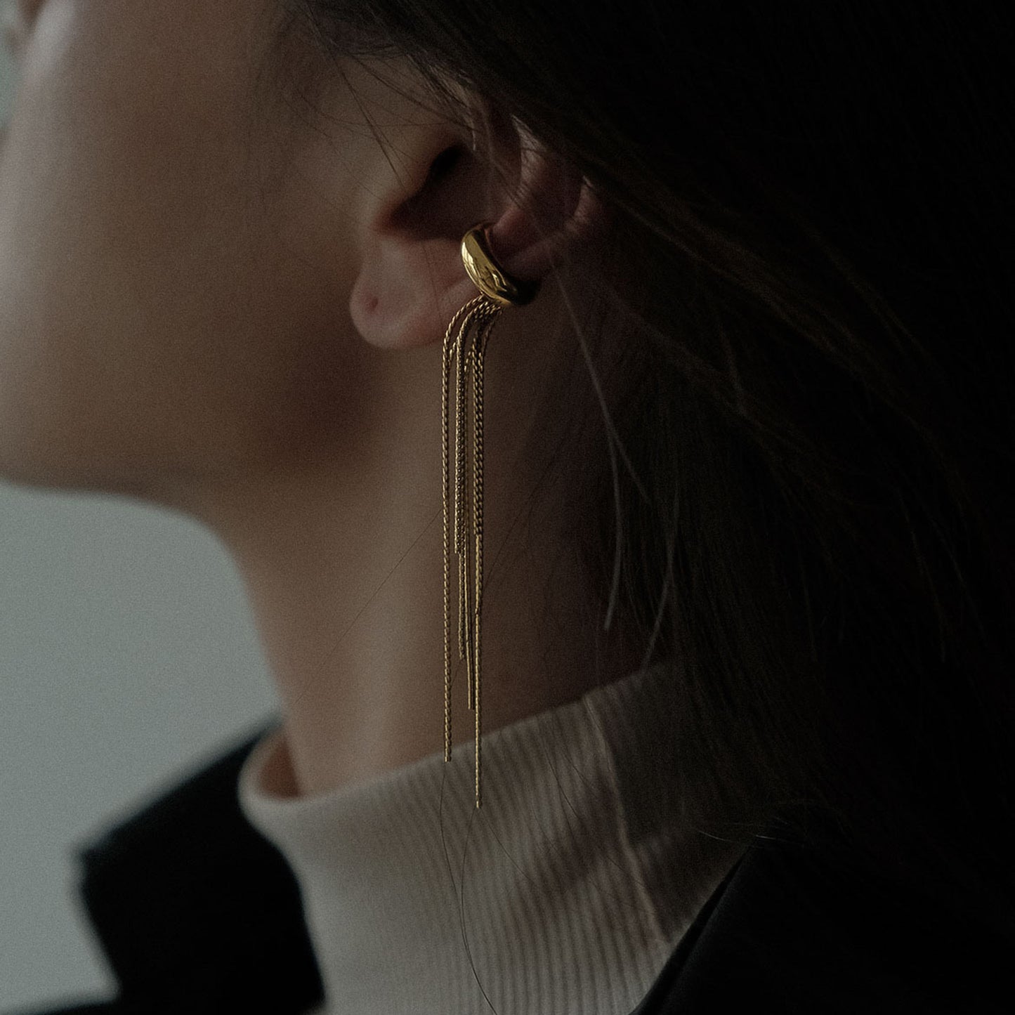 Pendientes de aro geométricos de acero inoxidable con borlas para mujer, puños de lujo chapados, joyería de moda ligera sin perforaciones