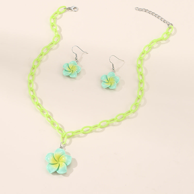 Set di collana con ciondolo a orso primaverile e floreale per bambini in resina con catena regolabile