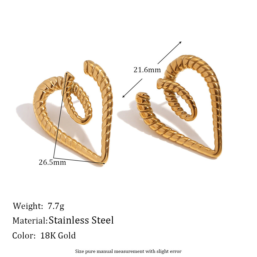 Pendientes de acero inoxidable en forma de corazón de inspiración vintage con baño de oro de 18 quilates y detalle trenzado texturizado para mujer