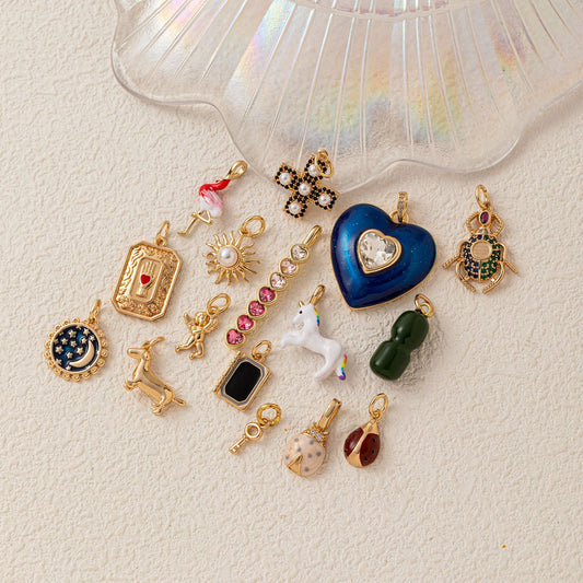 Vintage Heart Animal Brass Plated Charm Bar Pendant with Corn Chain