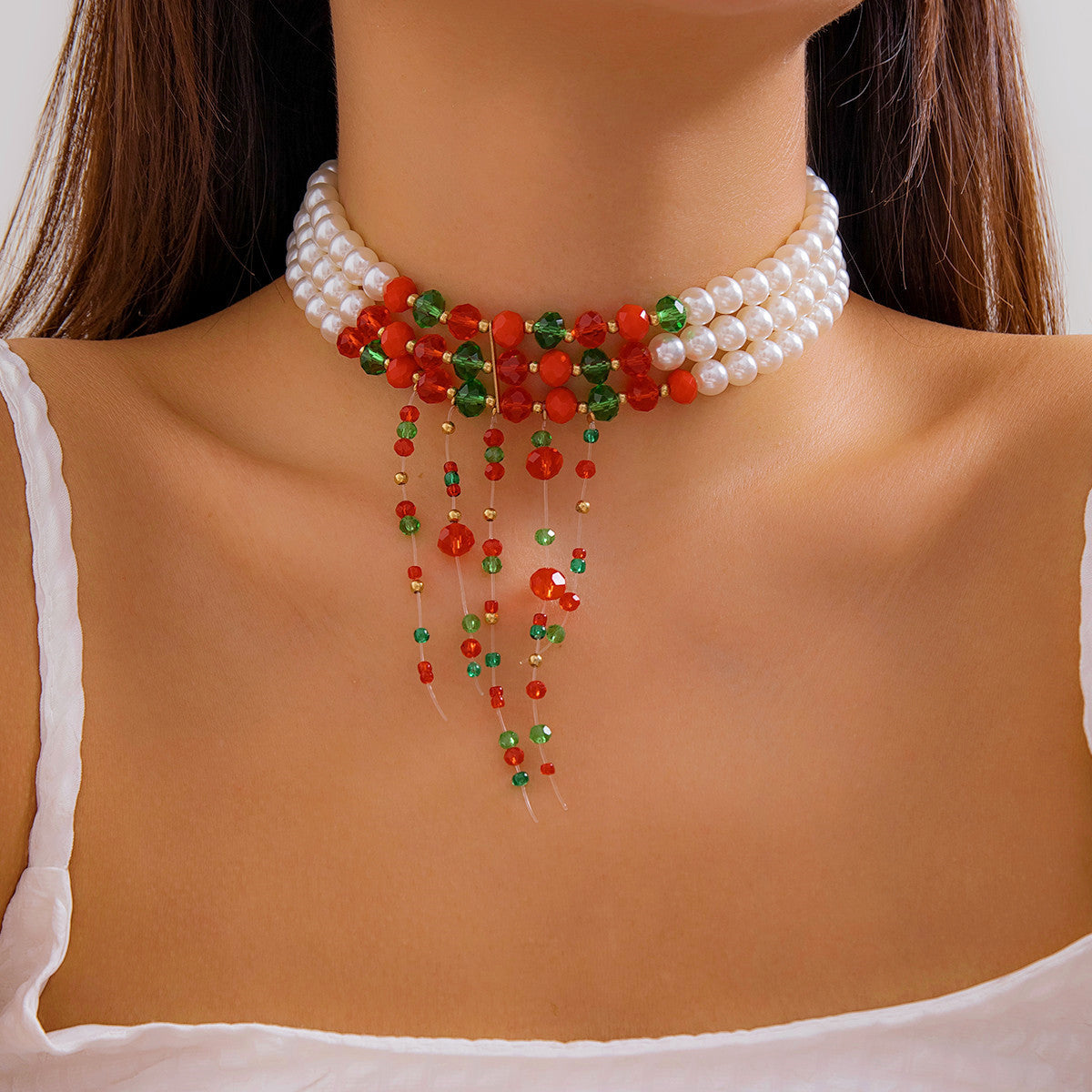 Gargantilla gótica vintage de varias capas con cuentas estilo perla, forma geométrica y detalles de borlas para mujer