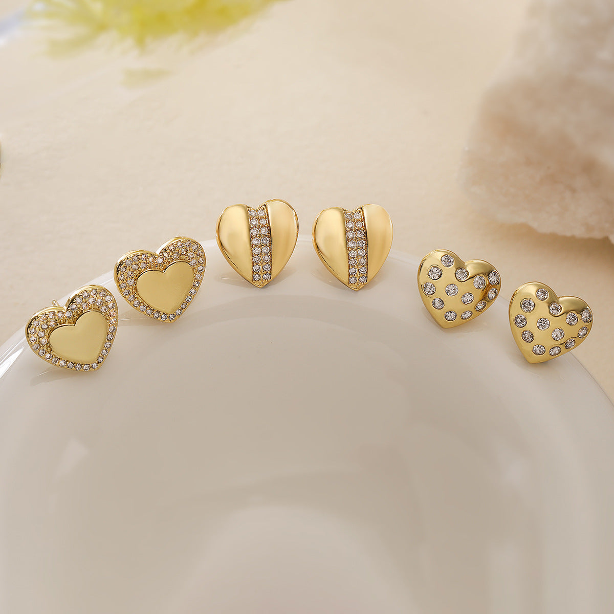 Minimalist Heart-Shaped Copper Earrings with 18K Gold Plating and Cubic Zirconia Inlay for Women