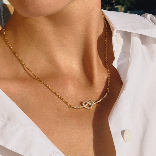 Minimalist Heart-Shaped Titanium Steel Rhinestone Pendant Necklace with Plated Stainless Steel Chain for Women