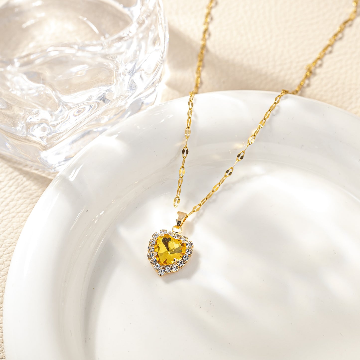Minimalist Sweet Heart Shape Titanium Steel Necklace with Rhinestone Inlay for Women