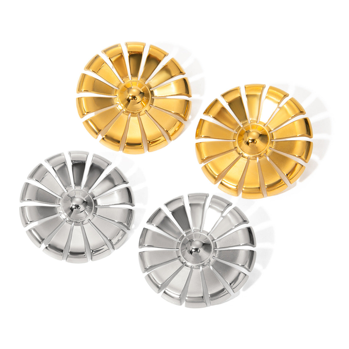 Orecchini da donna geometrici minimalisti a margherita rotondi in acciaio inossidabile placcato oro 18K
