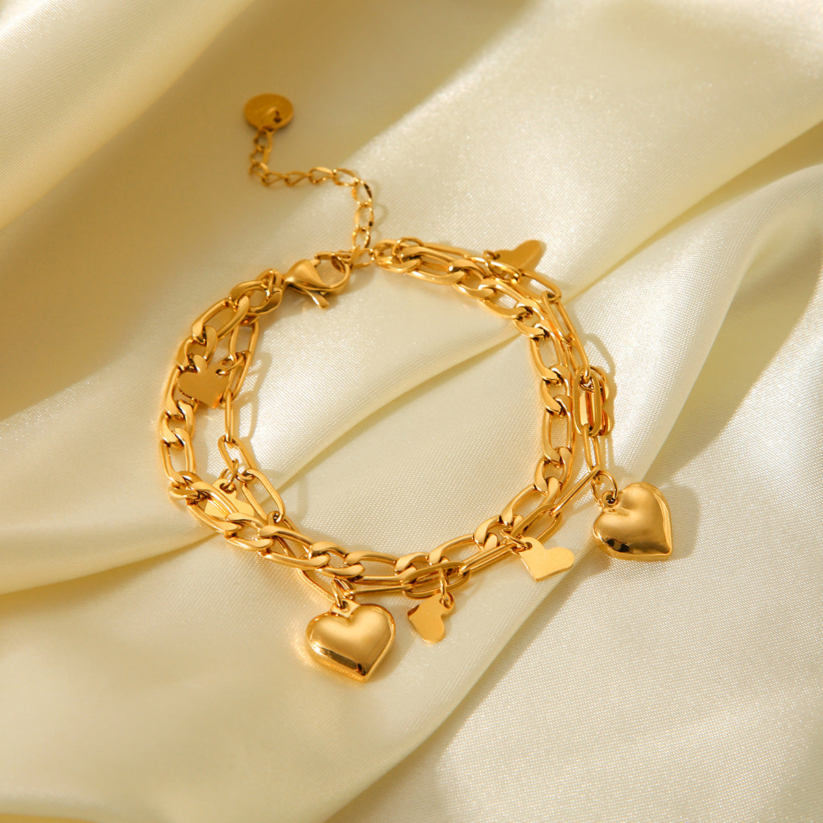 Bracciale Minimalista a Cuore in Acciaio al Titanio a Doppio Strato Impilabile da Donna con Finitura Placcata