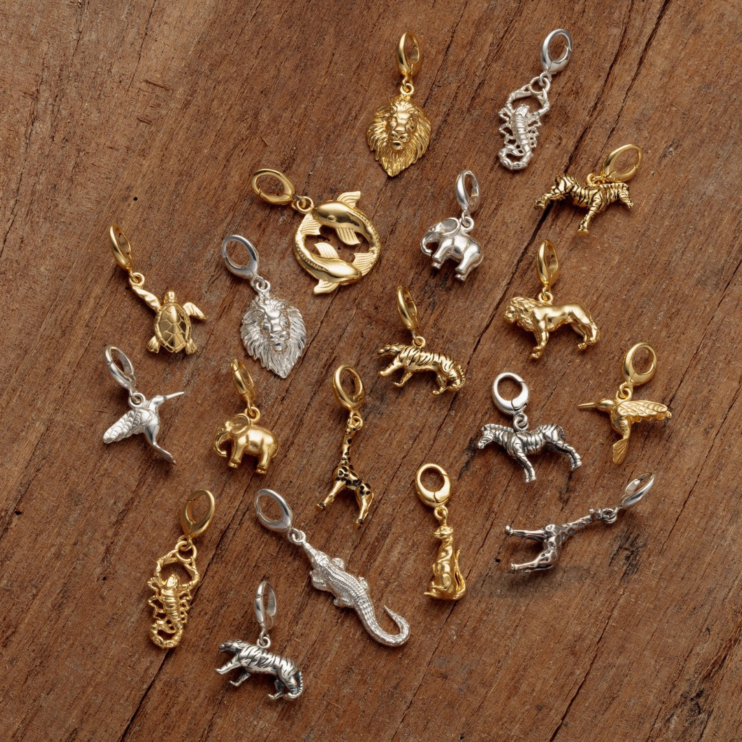 Ciondolo Bar Minimalista Geometrico a Forma di Animale in Acciaio Inox Placcato Oro 18K PVD per Collana con Catena a Cavo