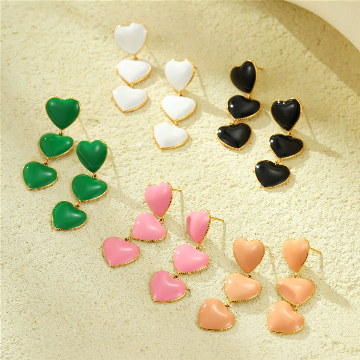 Pendientes de acero inoxidable en forma de corazón, estilo francés vintage, con baño de oro de 18 quilates y acabado esmaltado