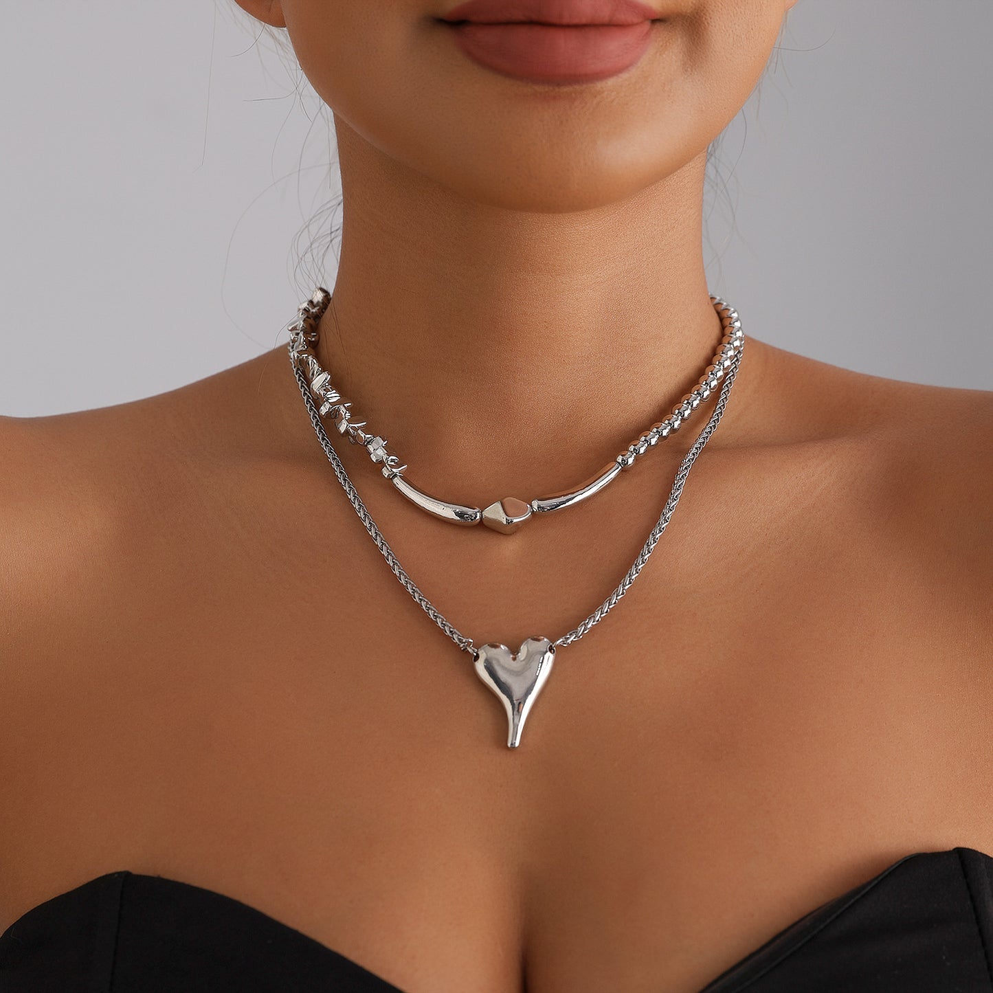 Minimalist Luxury Irregular Geometric Heart Alloy Plated Beaded Necklace for Women