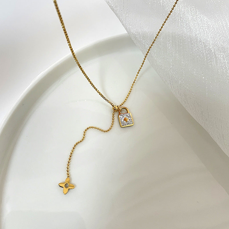 Minimalist Industrial Lock Pendant Necklace for Women Stainless Steel Geometric Clavicle Chain with Adjustable Length