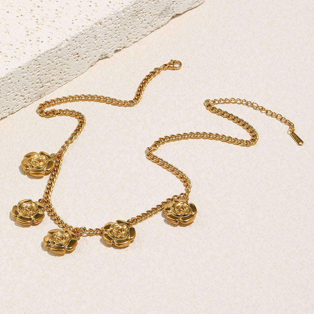 Collar con colgante floral geométrico para mujer de acero inoxidable con baño de oro de 18K estilo cadena serpiente
