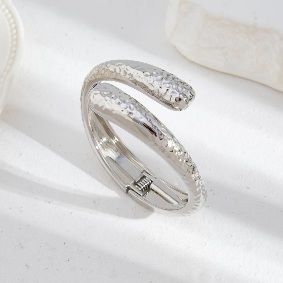 Minimalist Plated Zinc Alloy Hammered Open Spring Cuff Bracelet for Women