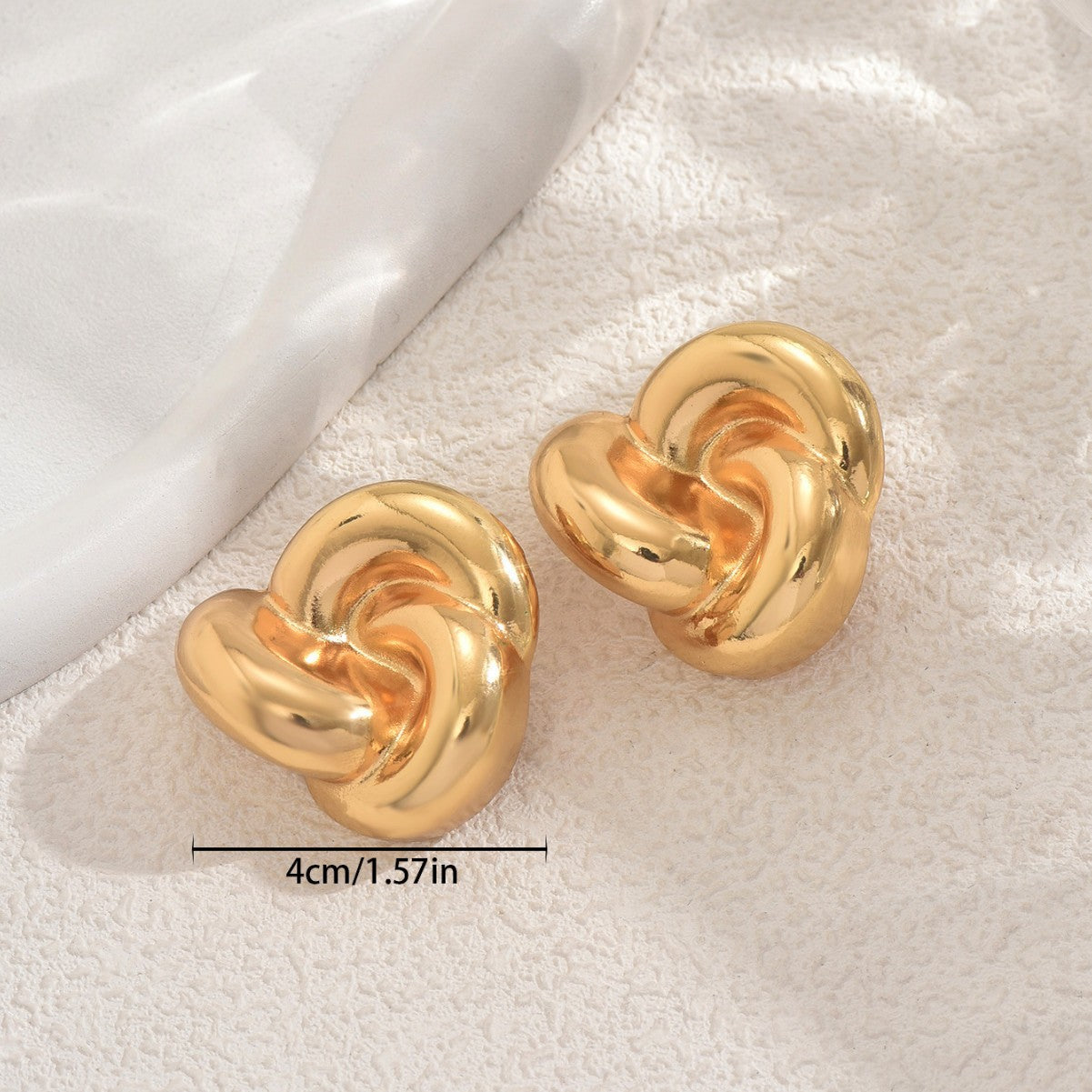 Minimalist Geometric Zinc Alloy Earrings with Twisted Thread Design for Women Electroplated Luxury Style