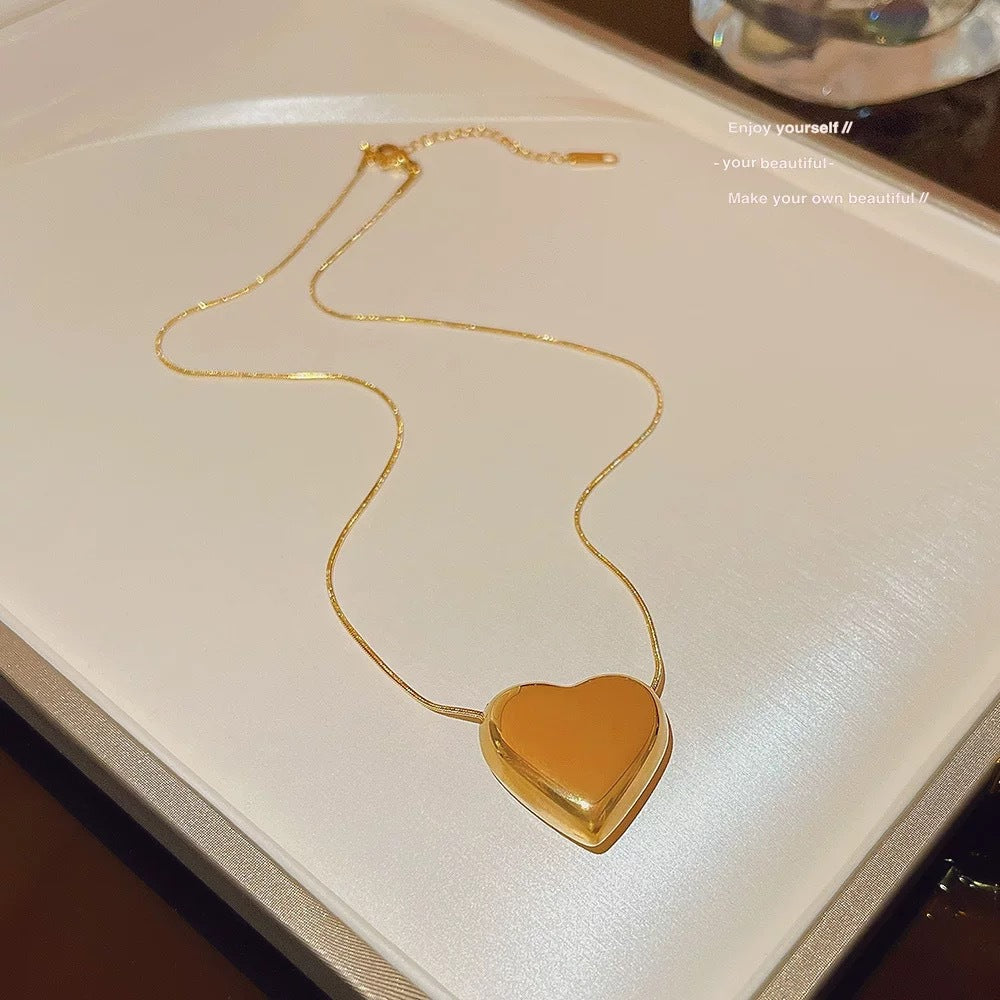 Minimalist 18K Rose Gold Plated Heart Titanium Steel Necklace for Women and Men