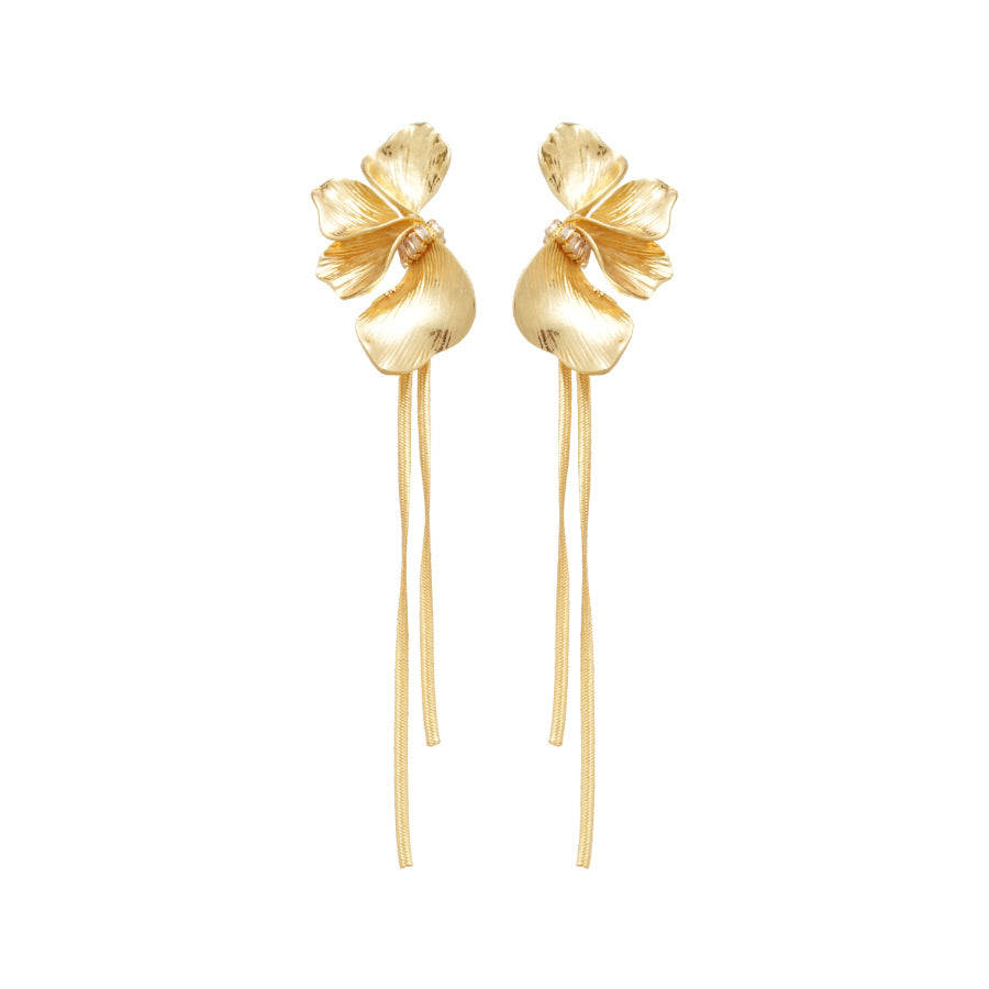 Orecchini Retrò Floreali con Petali in Metallo Placcato Oro e Perni in Argento Sterling 925 per Donna, Leggeri per un Lusso Quotidiano