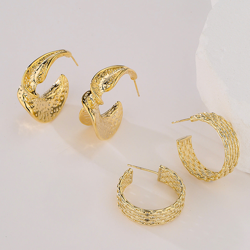 Minimalist Geometric Copper Earrings with 18K Gold Plating for Women Featuring Clean Line Design