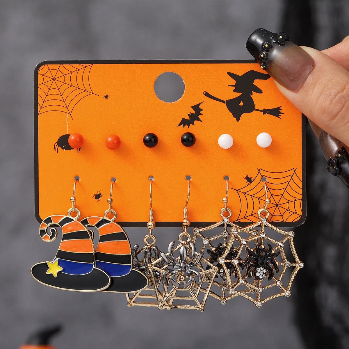 Juego de pendientes de tuerca de calabaza, fantasma y murciélago de Halloween estilo caricatura oscura en aleación con postes de acero inoxidable