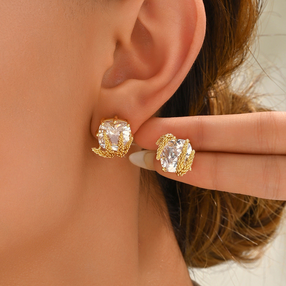 Pendientes de Cobre en Forma de Espiga Minimalistas con Incrustaciones de Circonita para Mujer