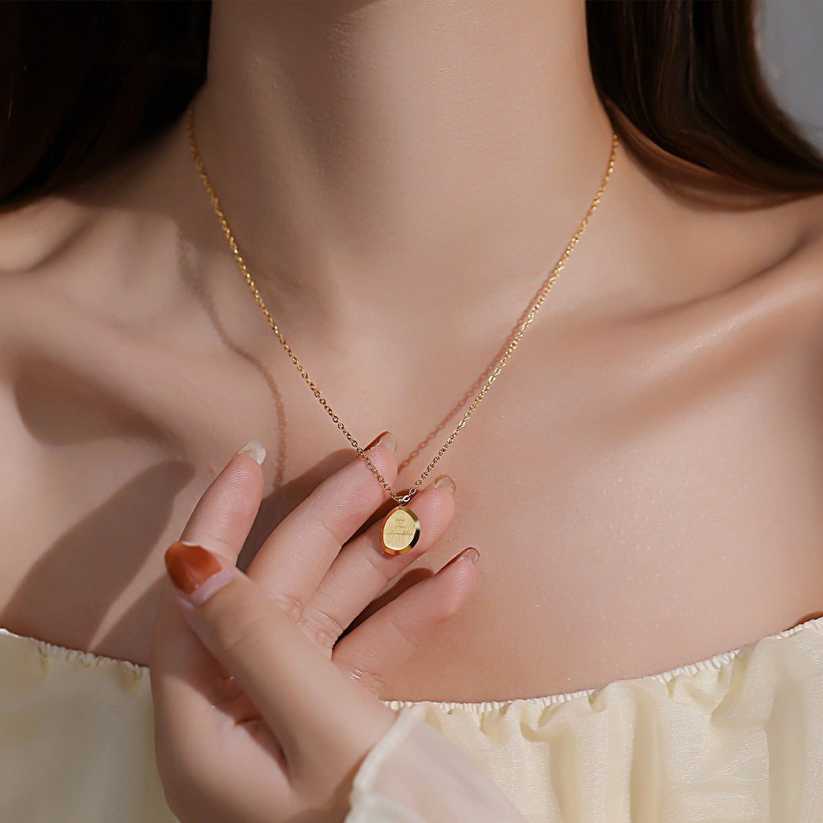 Minimalist Letter Shape Titanium Steel Plated Necklace for Women with Delicate Clavicle Chain