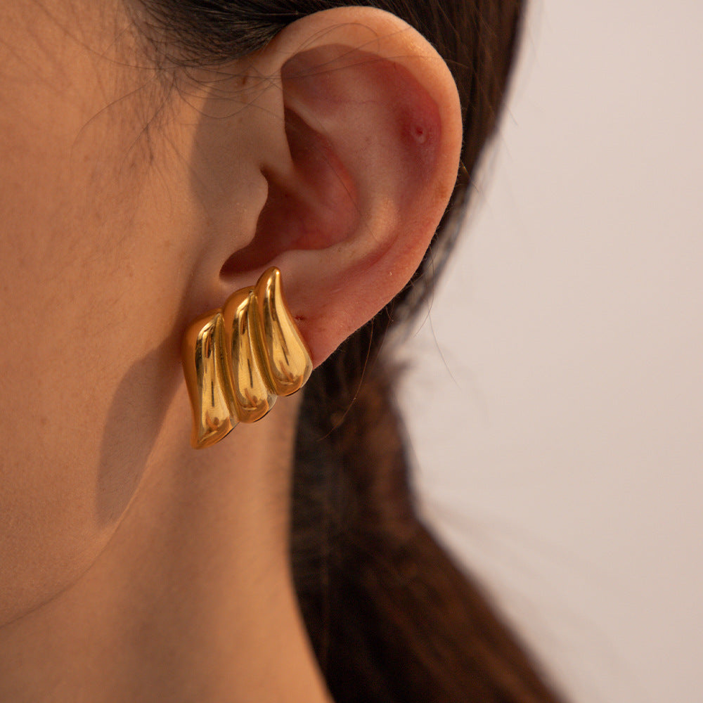 Vintage Minimalist Geometric Stainless Steel Stud Earrings with Polished Wing Design for Women