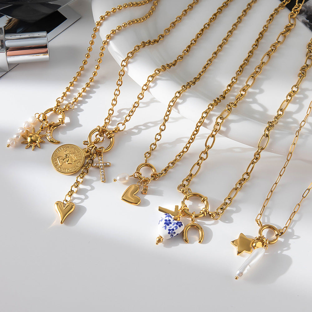 Collana con Pendente Geometrico Minimalista in Acciaio al Titanio con Accento di Perla d'Acqua Dolce, Catena in Acciaio Inossidabile Galvanizzato, Gioielli Eleganti da Donna
