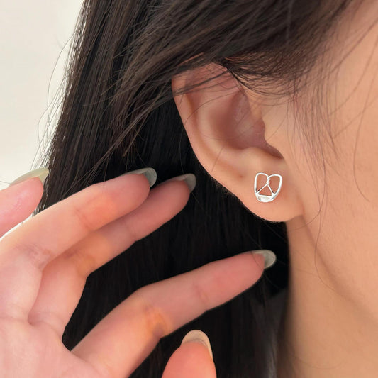 Minimalist Letter-Shaped 925 Sterling Silver Stud Earrings with Gold Plating, Heart Accent, Fresh and Sweet Style