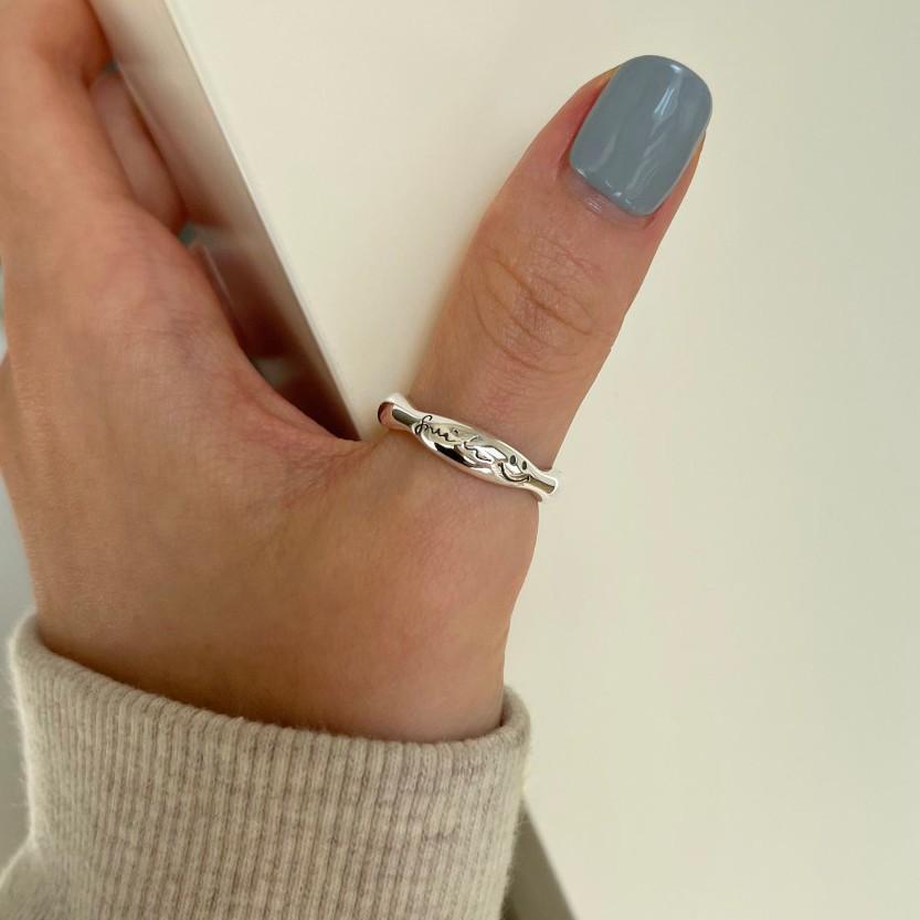 Anello Regolabile da Donna in Argento Sterling 925 a Forma di Sorriso Minimalista