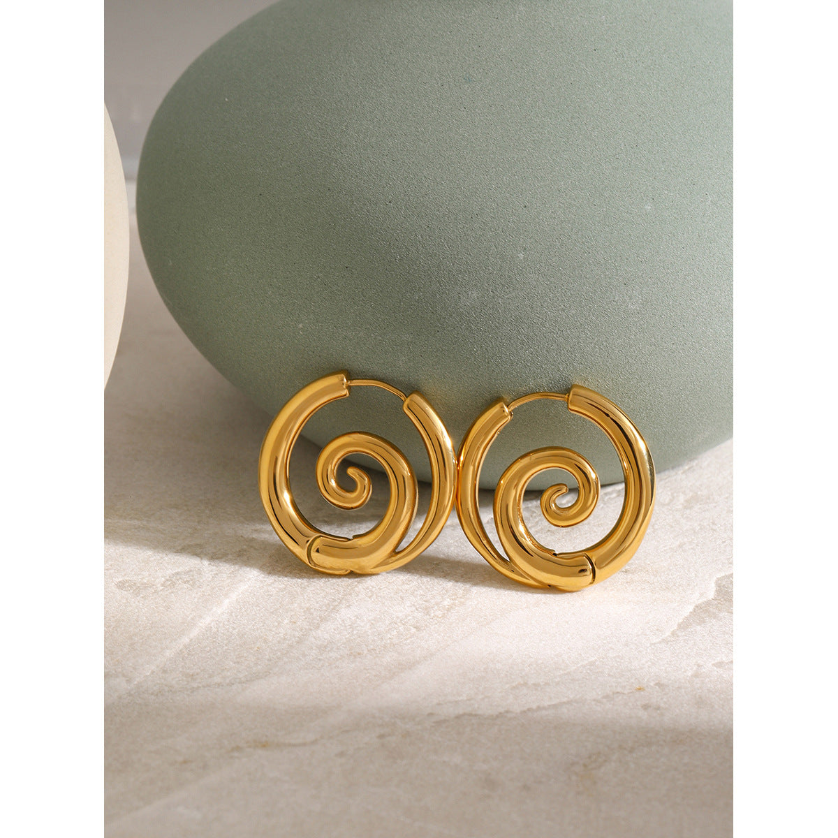 Orecchini a cerchio a spirale da donna in acciaio inossidabile placcato oro 18 carati Fashion Ins Style