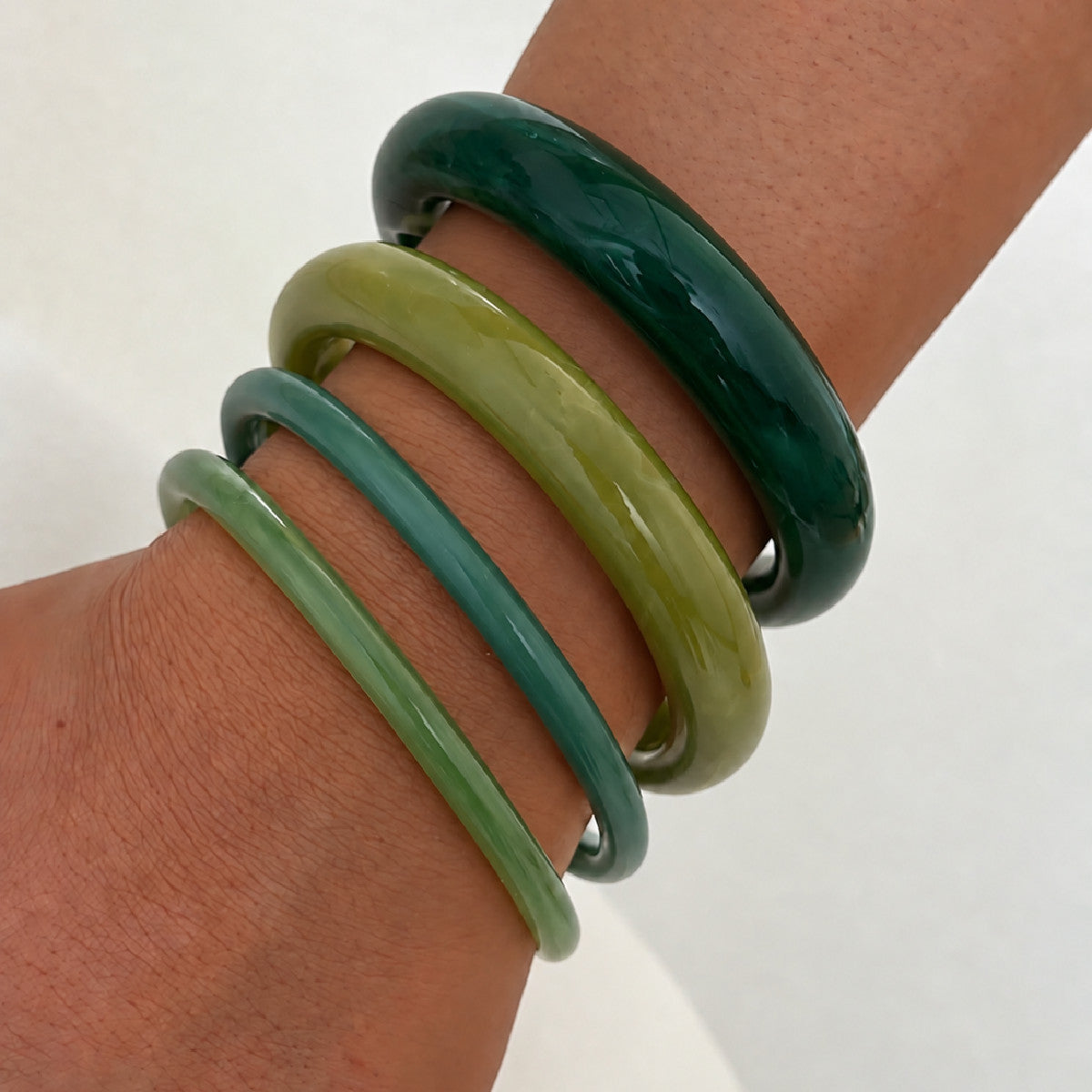 Fashion Gradient Geometric Resin Bangle Bracelet
