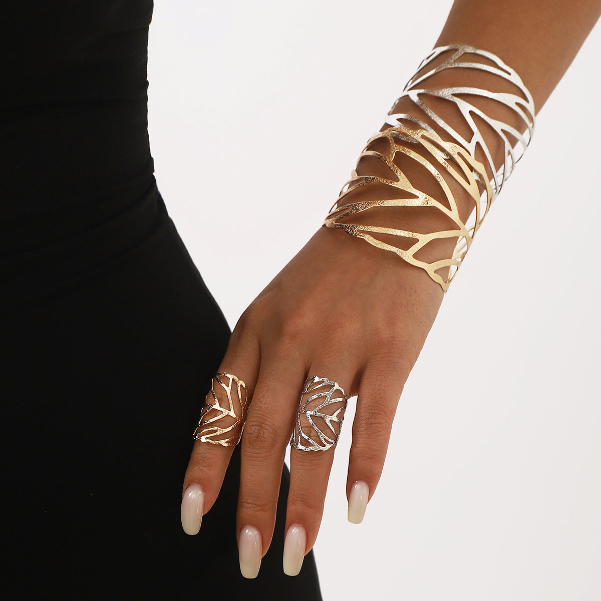 Set de anillos de pulsera de moda estilo vintage chapados en hierro con hojas geométricas y brazaletes abiertos para fiestas y vacaciones
