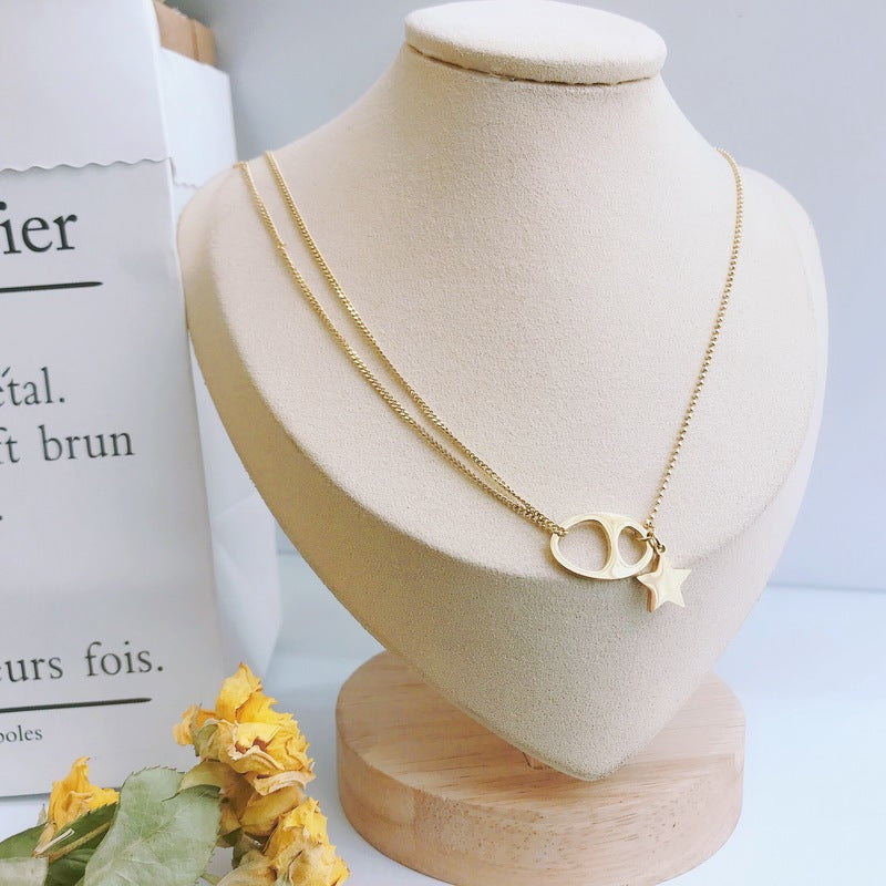 Minimalist Star-Shaped Titanium Steel Necklace for Women with Pig Nose Pendant and Delicate Clavicle Design