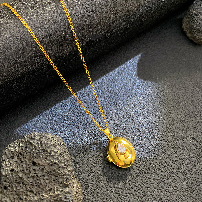 Vintage Micro-Paved Cubic Zirconia Crown Heart Star Geometric Brass Pendant Titanium Steel Box Chain Necklace for Unisex