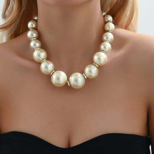 Collar de circonitas con perlas y diseño geométrico minimalista para mujer, con cadena ajustable