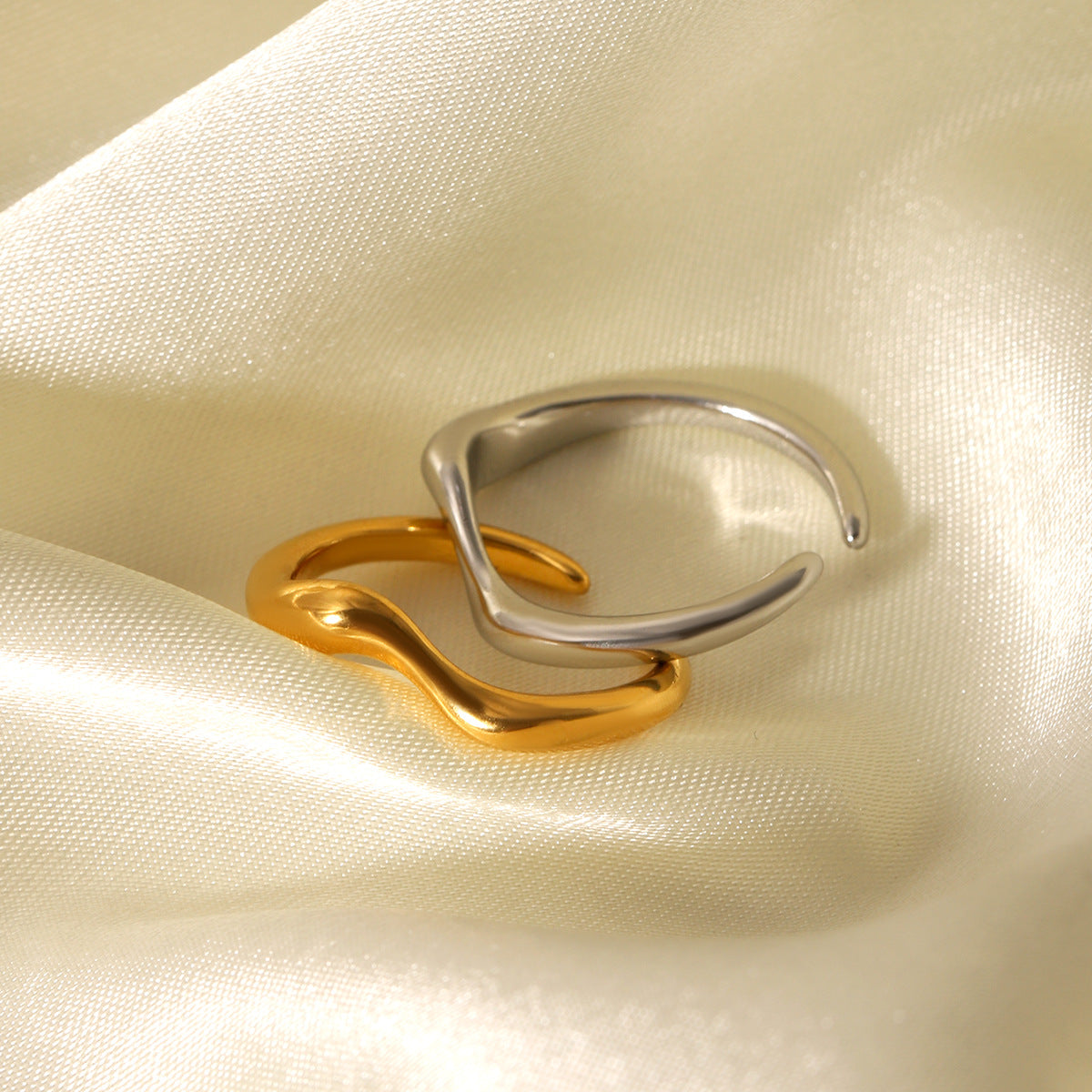 Minimalist Wave-Shaped Stainless Steel Open Ring for Women with Plated Finish and Ocean-Inspired Design