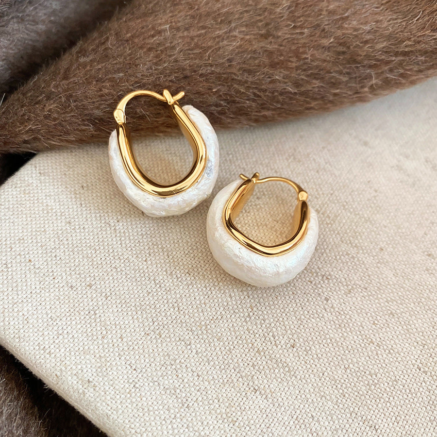 Gold Plated Geometric Pearl Stud Earrings for Women Vintage Elegant Minimalist Everyday Luxury Ear Jewelry