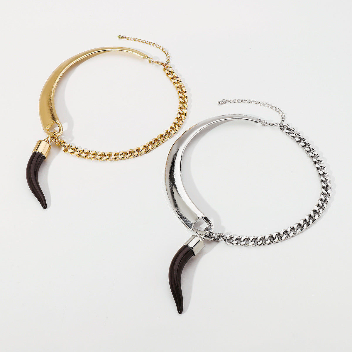 Collar con colgante geométrico vanguardista para mujer, cadena de aleación con acabado chapado, estilo dulce-atrevido, collar de clavícula