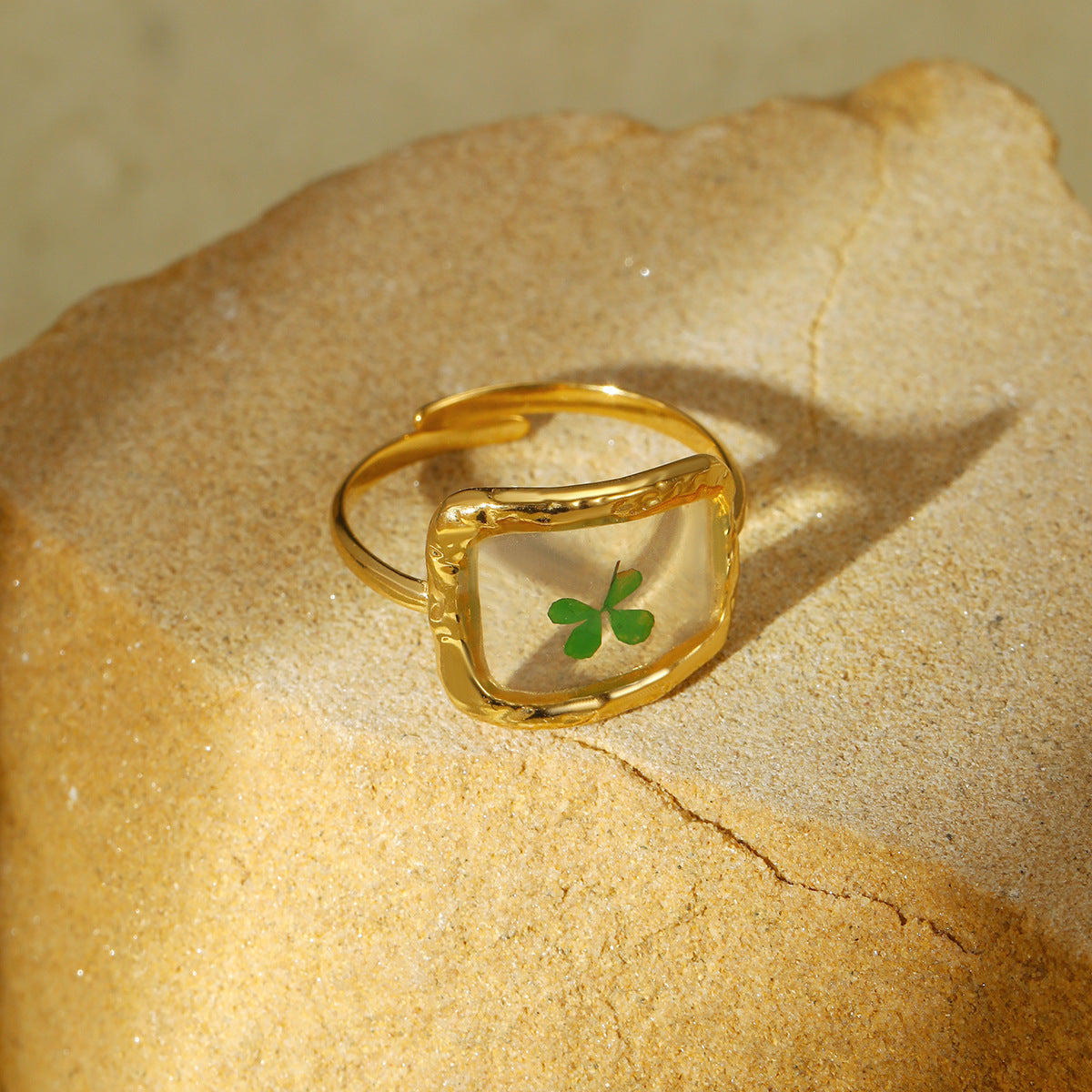 Elegante Anello Floreale in Acciaio al Titanio con Finitura a Smalto da Donna, Stile Lusso Minimalista, Fascia Regolabile