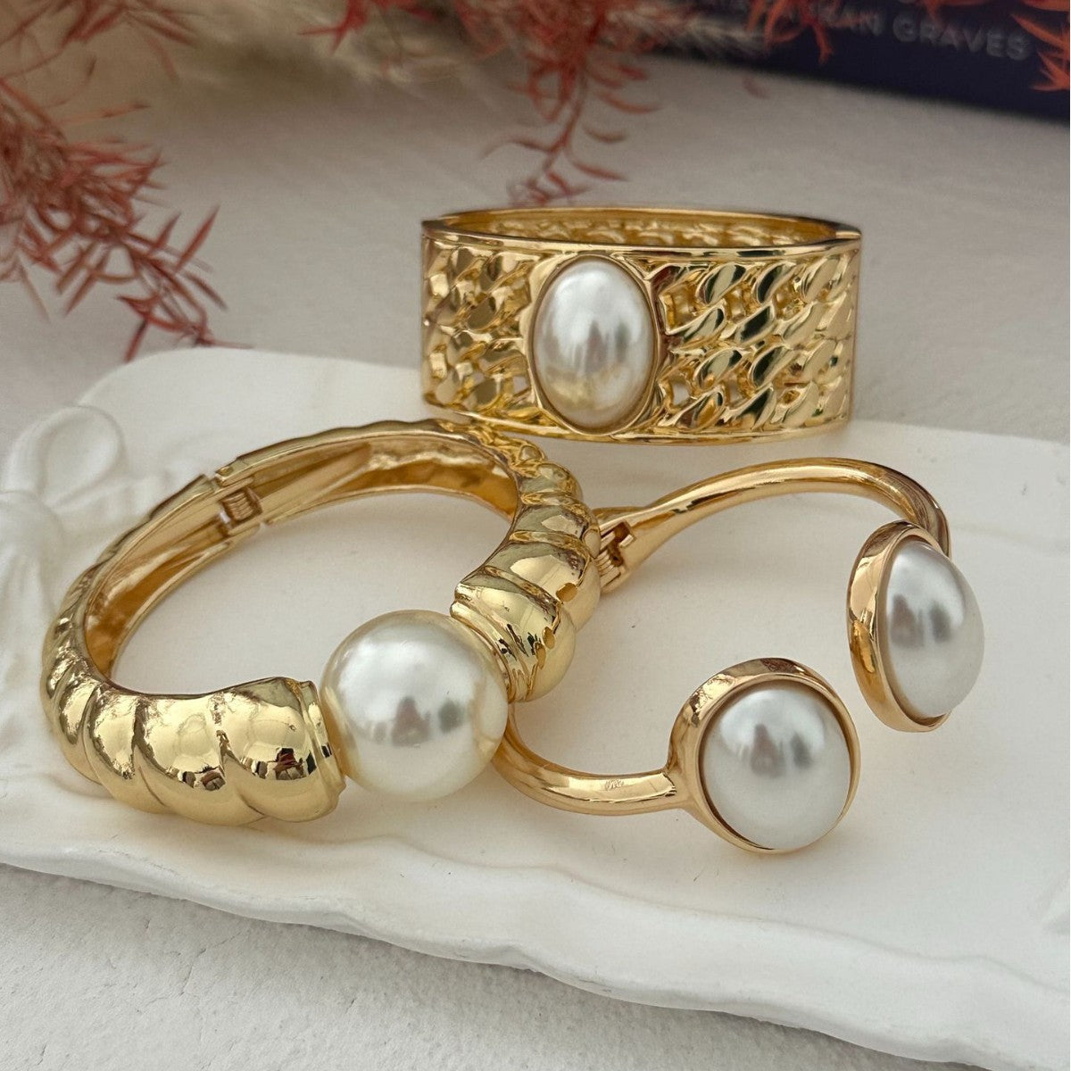 Vintage Luxury Geometric Alloy Plated Pearl Bracelet