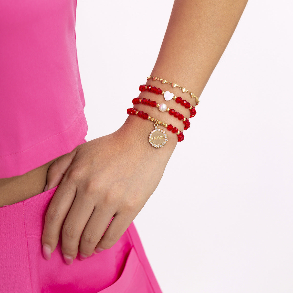 Vintage Minimalist Letter Heart-Shaped Alloy Bracelet with Rhinestone Inlay for Women