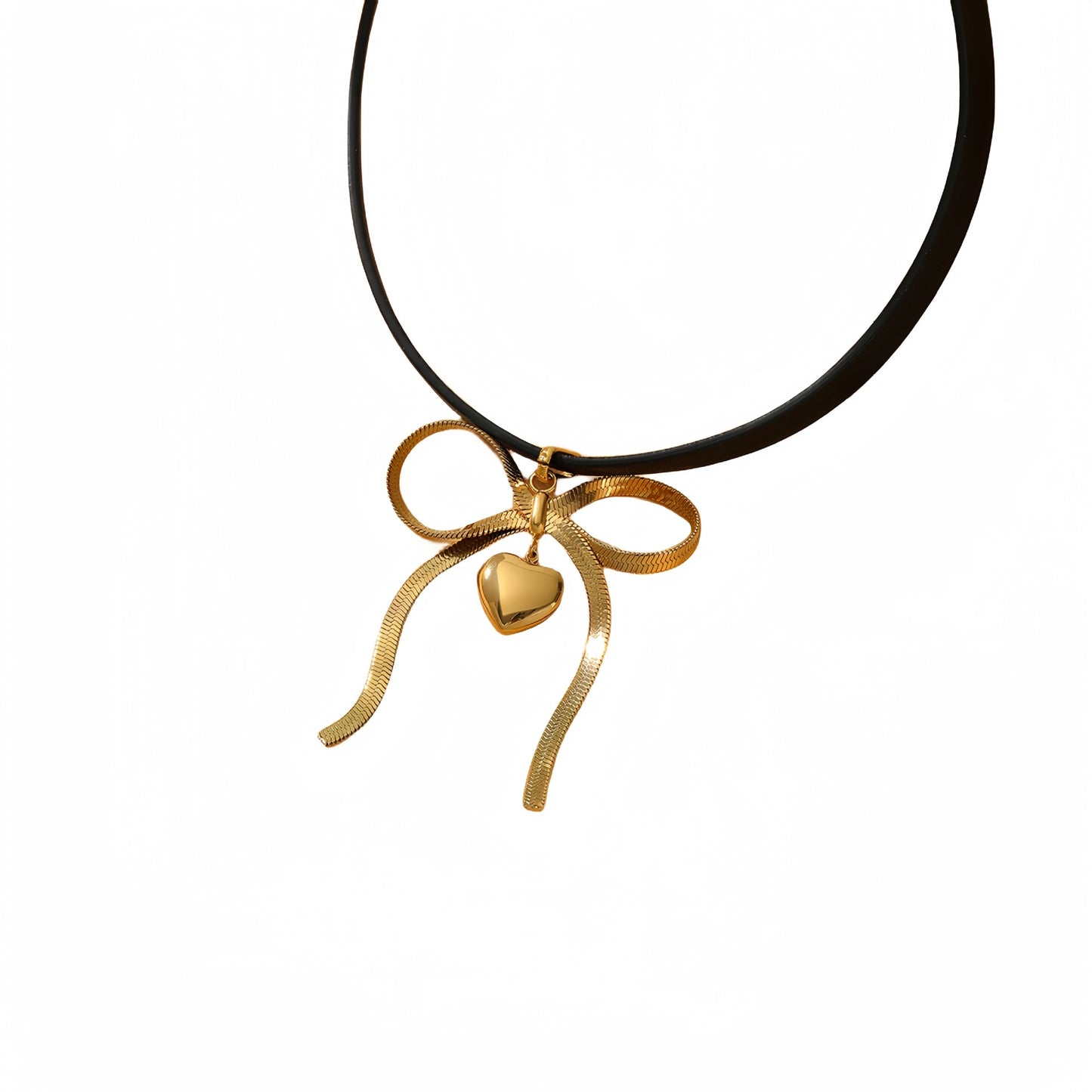 Collana da donna minimalista in acciaio al titanio a forma di fiocco con finitura placcata e accento in pelle