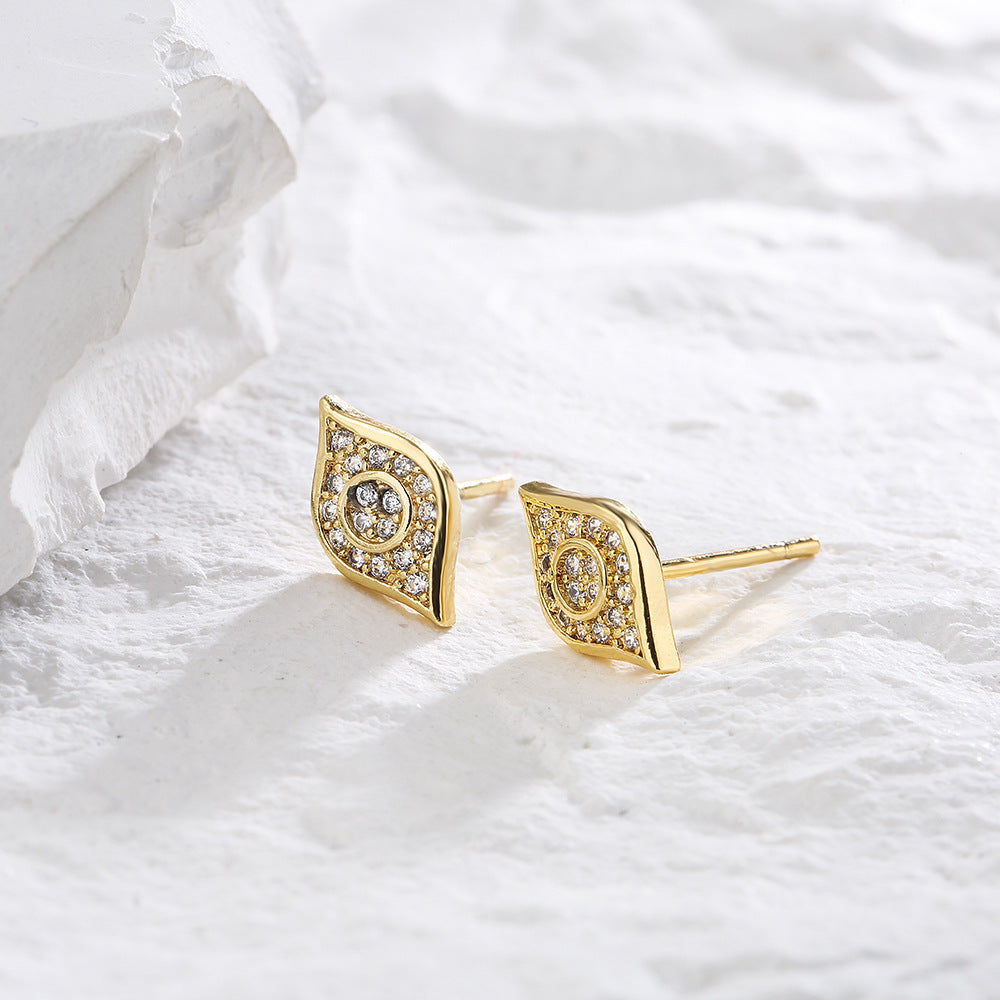 Minimalist Bowknot-Shaped Copper Earrings with 18K Gold Plating and Micro-Pavé Zirconia Eye Detail